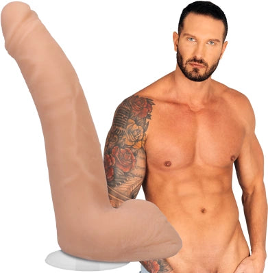 Quinton James - Realistic ULTRASKYN Dildo - 9.5 / 24 cm